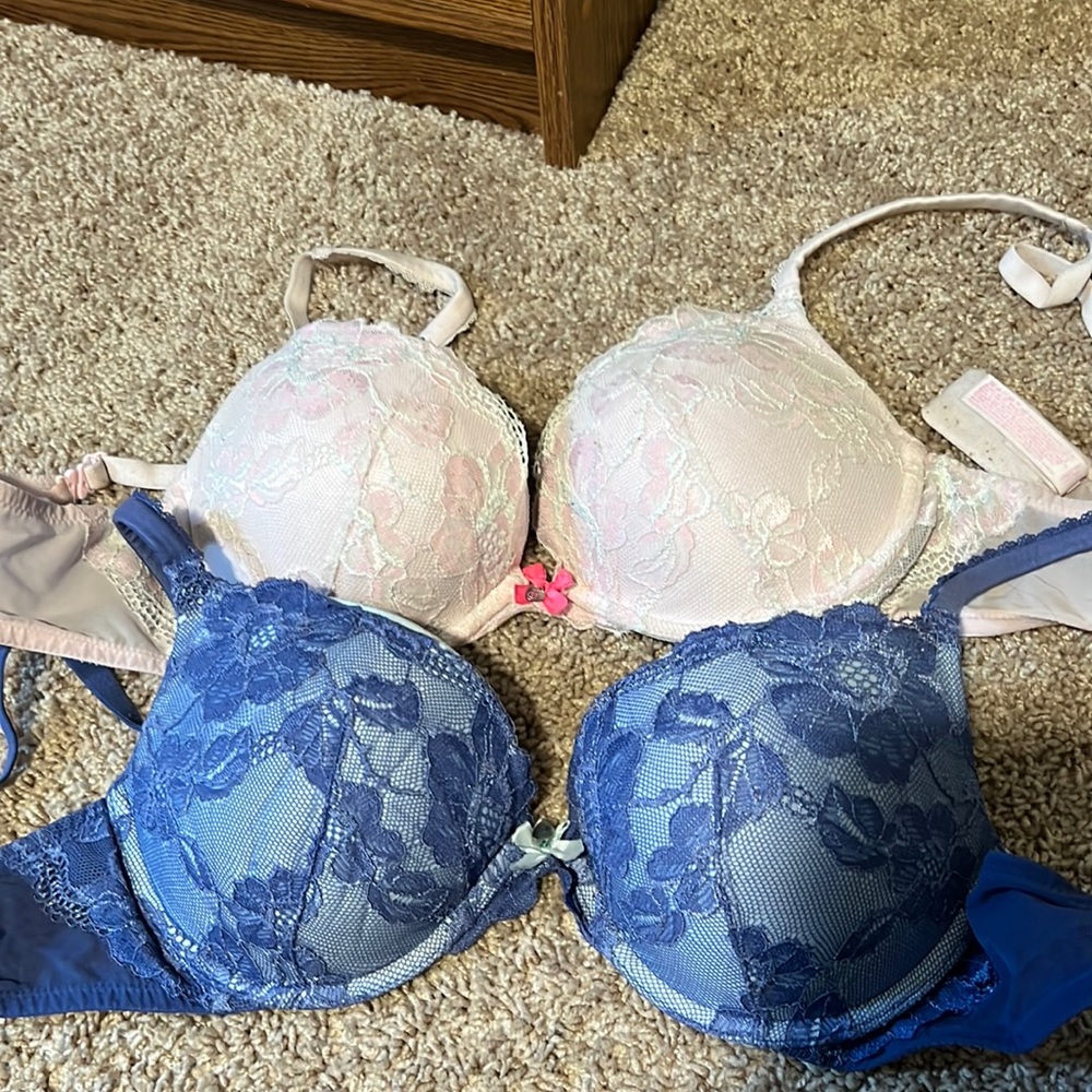 Set of 2 Victorias Secret Bras - 36C